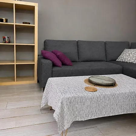 Con Piscina, Wi-fi, Balcon A Solo 2 Minutos De La Playa Апартаменты Торевьиа