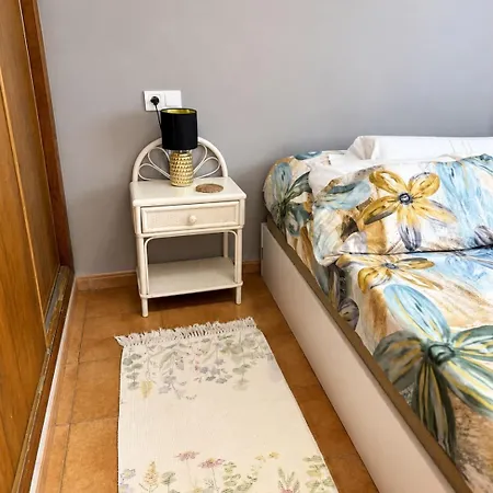 Con Piscina, Wi-fi, Balcon A Solo 2 Minutos De La Playa